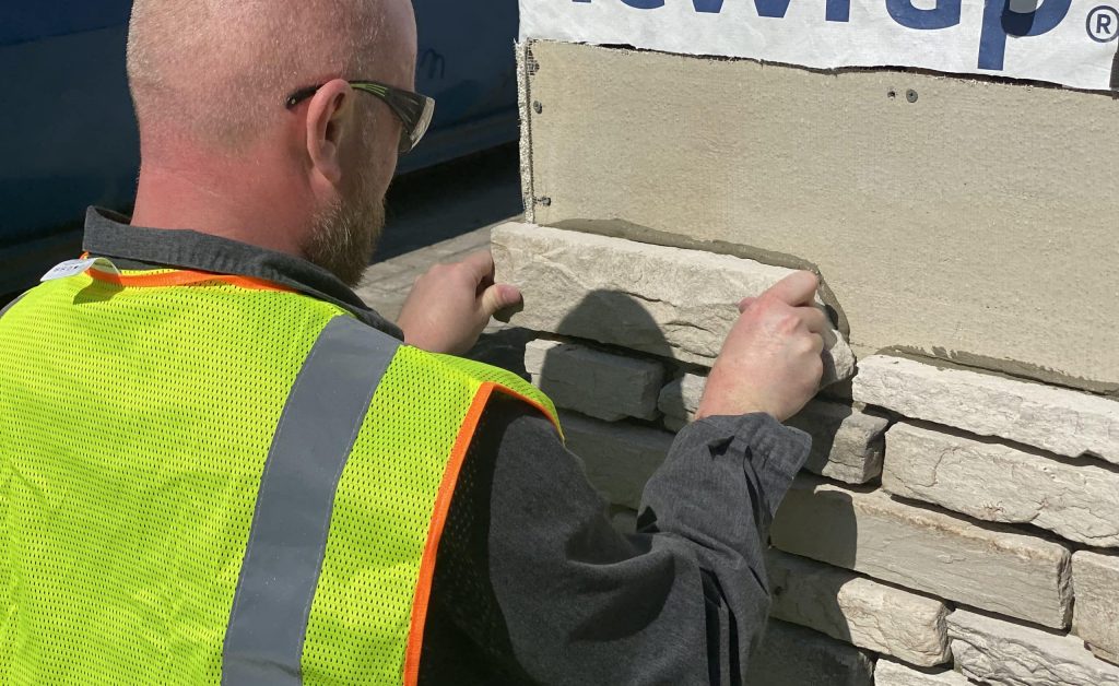 Man building MSV wall